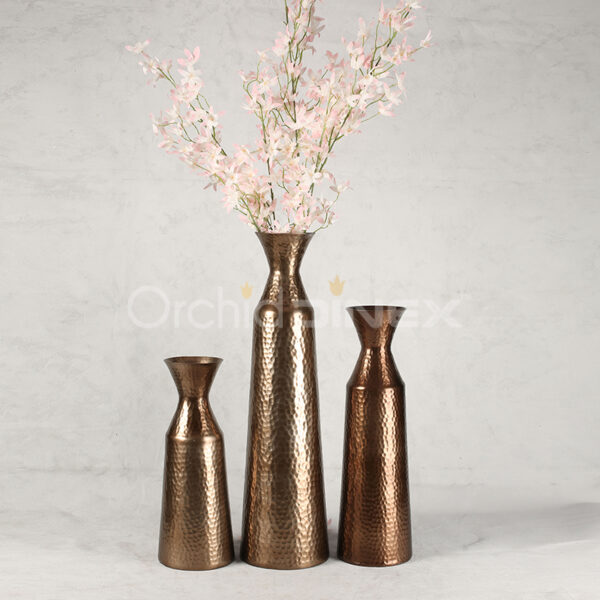 taper neck vase