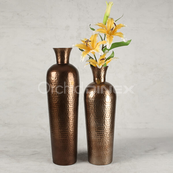 taper neck vase